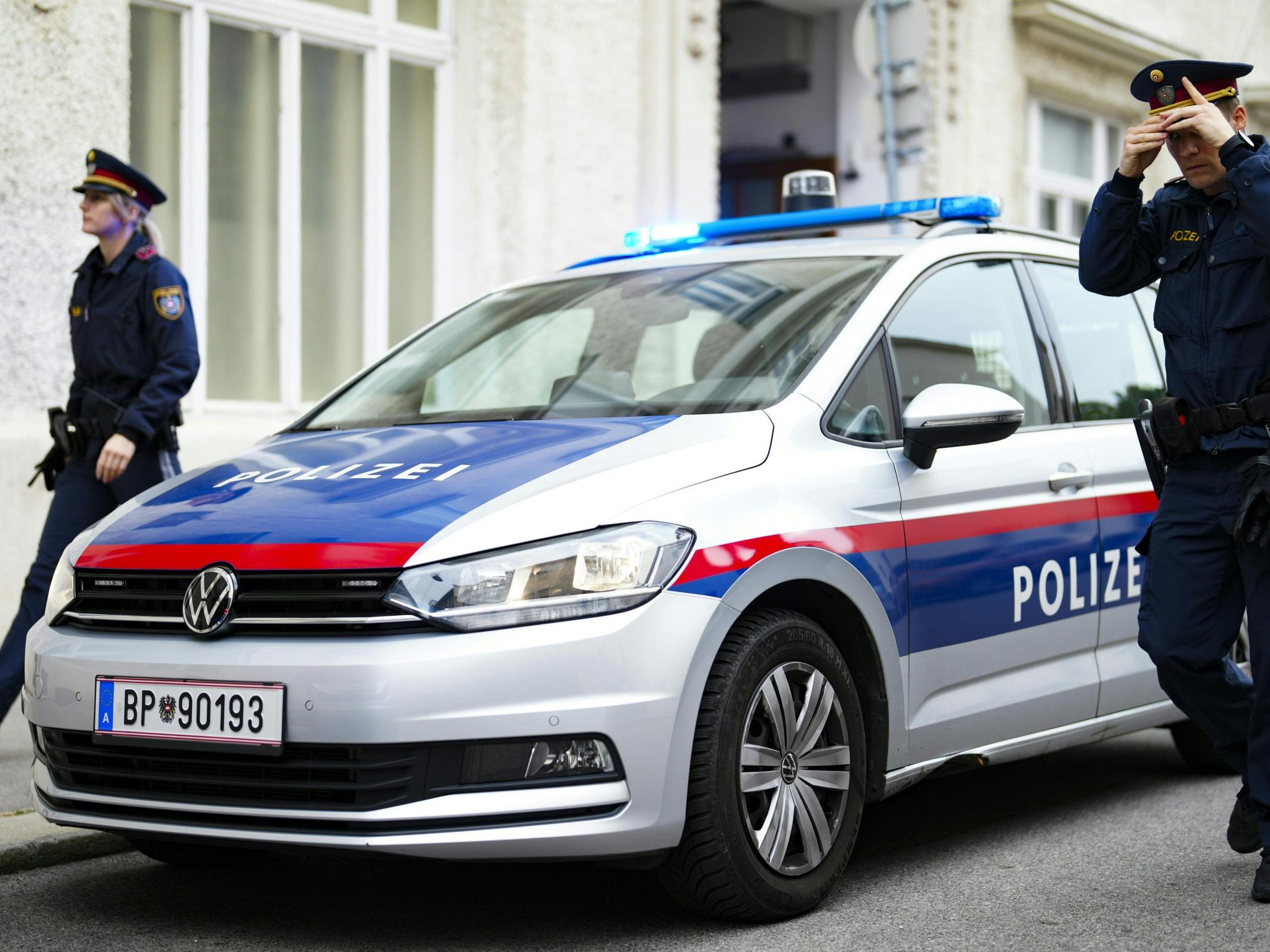 Eine Reinigungskraft alarmierte die Polizei.