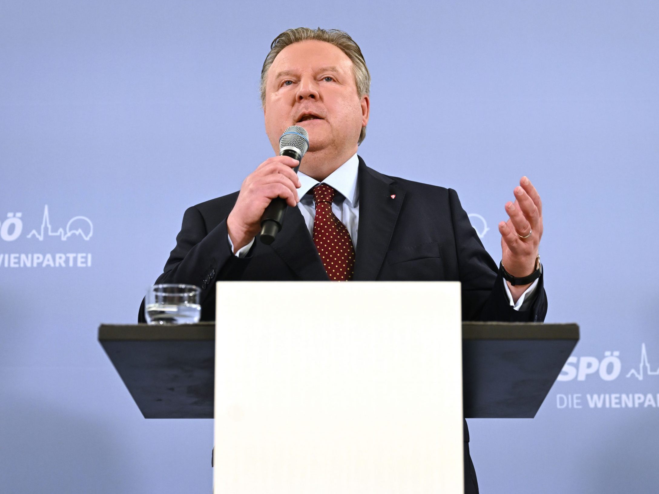 Angesprochen werden jene Frauen, die bisher keine abgeschlossene Ausbildung haben, sagte Ludwig.