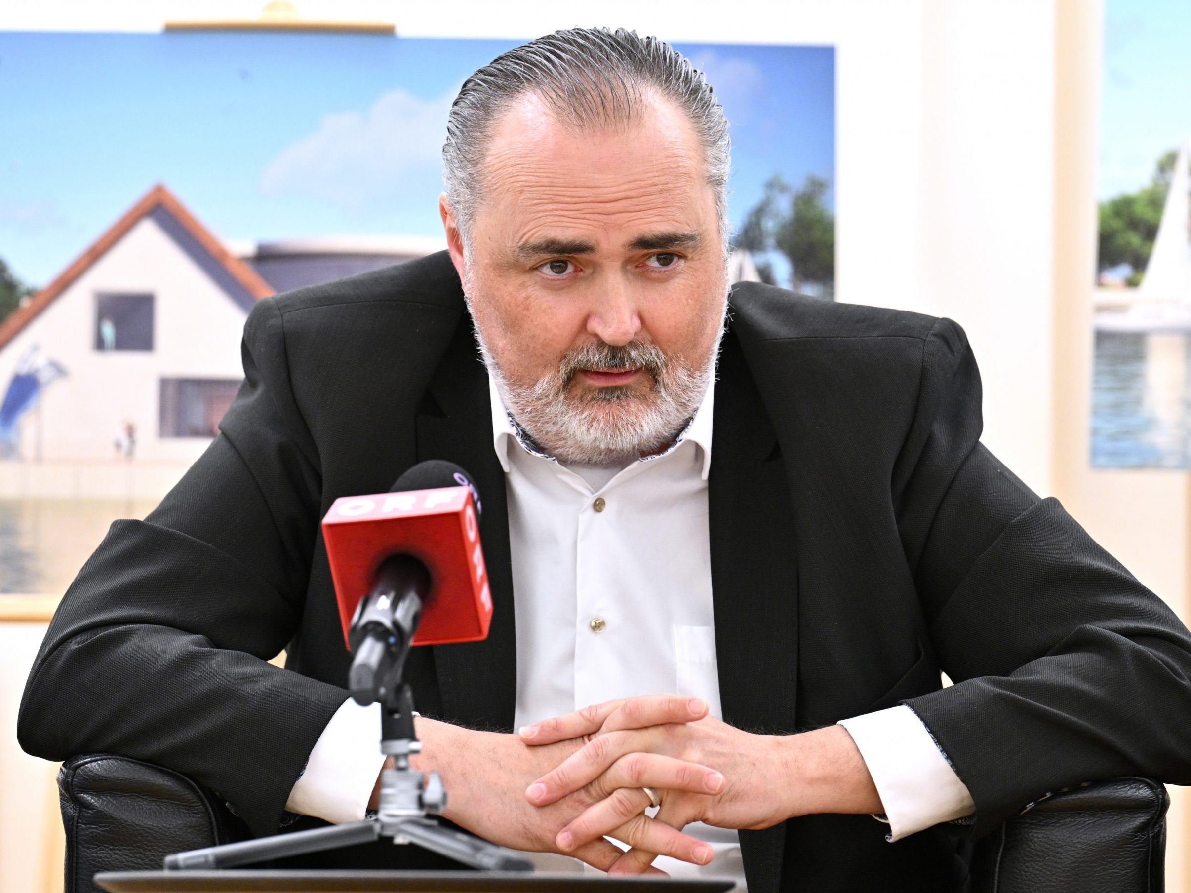 Doskozil plädiert für Asylverfahrenszentren außerhalb der EU. Doskozil plädiert für Asylverfahrenszentren außerhalb der EU.