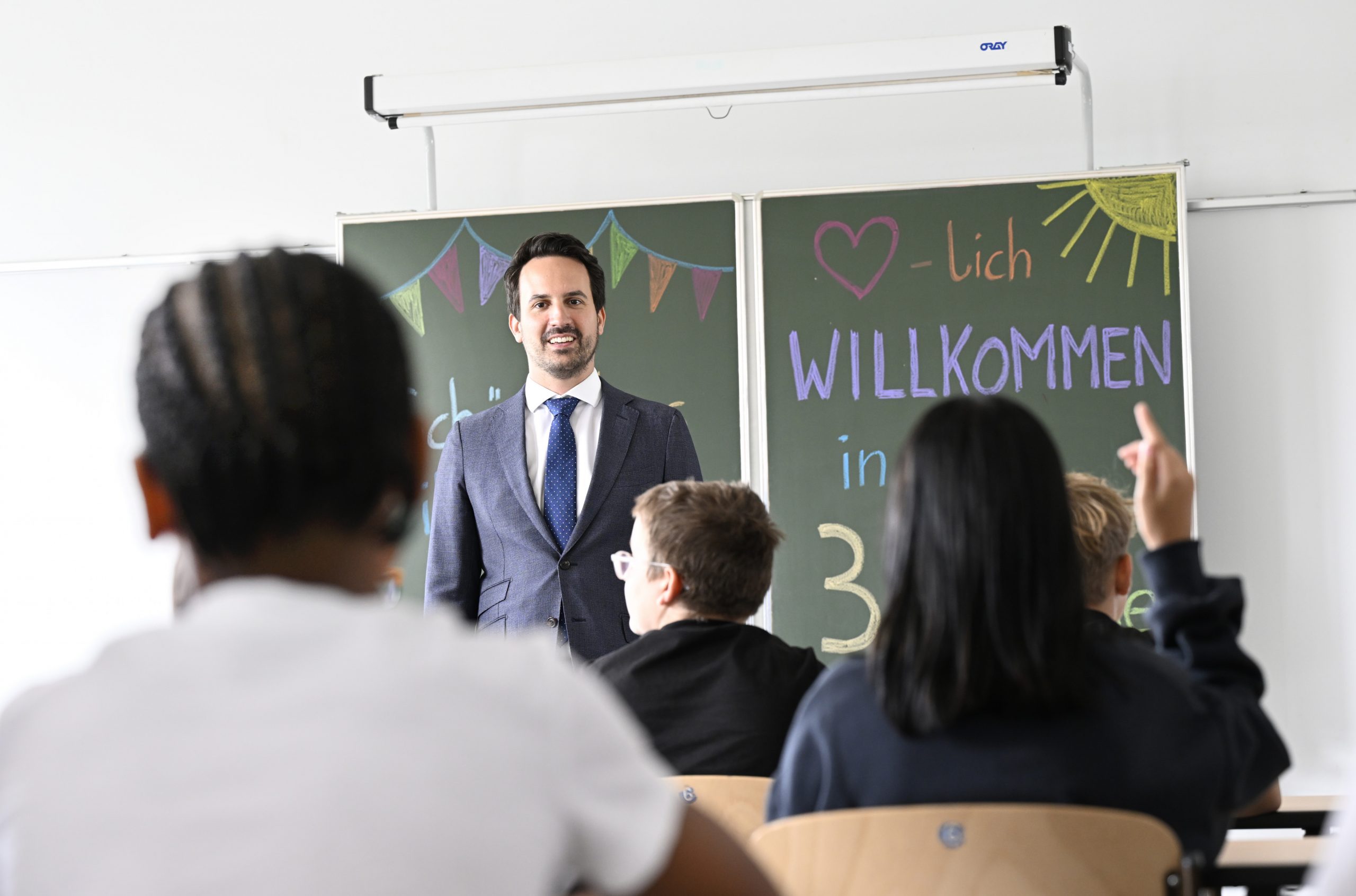 Gleich 10 Projekte: Wiederkehr hat im neuen Schuljahr viel vor
