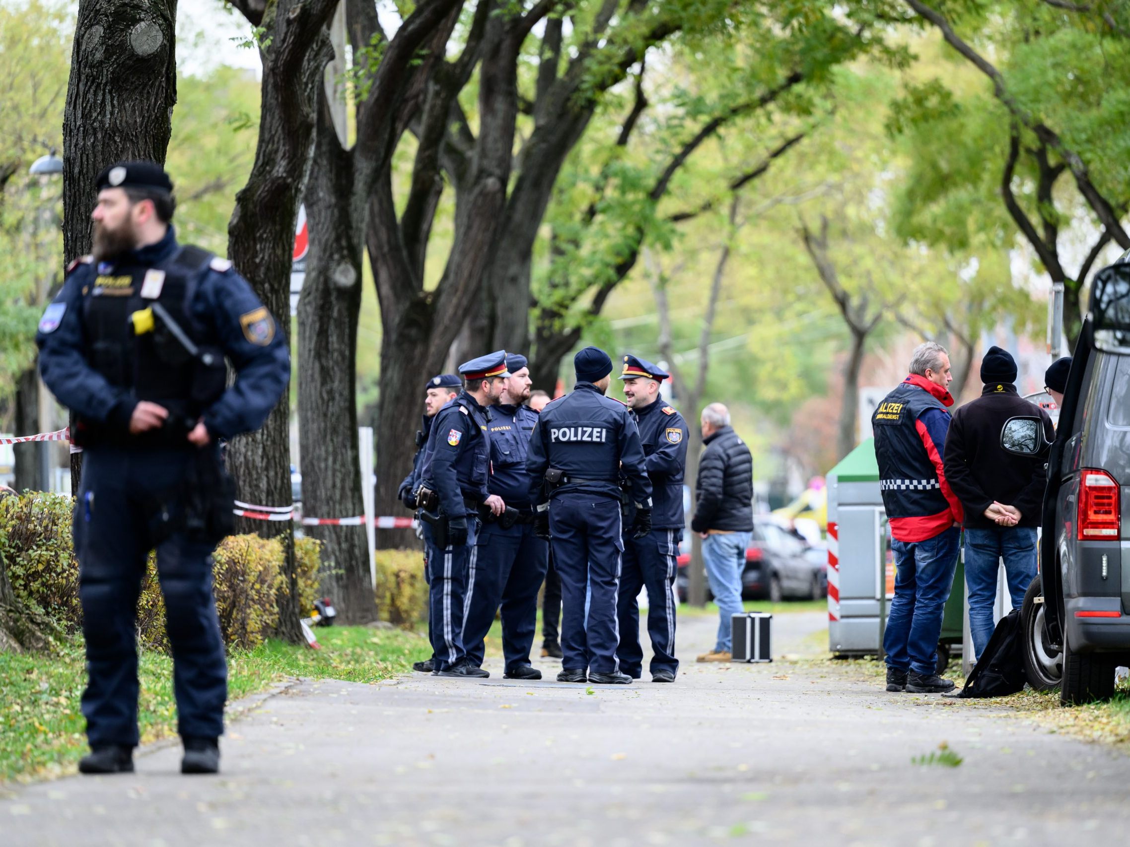 Die Hintergründe zur Messerattacke auf den 33-Jährigen sind weiter unklar. Die Hintergründe zur Messerattacke auf den 33-Jährigen sind weiter unklar.