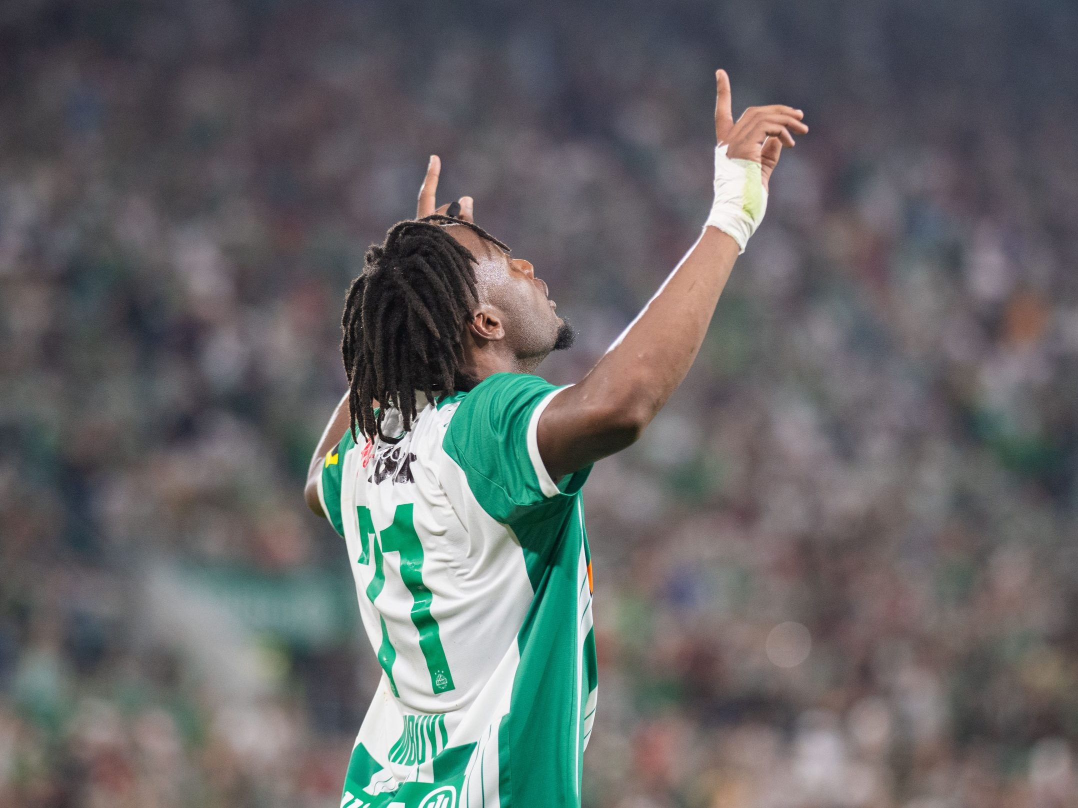 Mbuyi schoss Rapid Wien mit einem Doppelpack zum Sieg. Mbuyi schoss Rapid Wien mit einem Doppelpack zum Sieg.