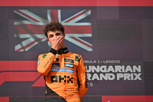 AUTO-PRIX-F1-HUN-PODIUM