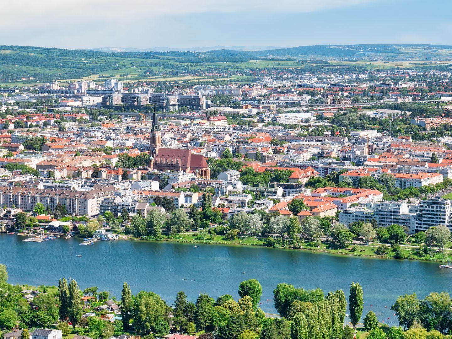 Bei dem teuersten Gebäude, das 2024 in Wien-Donaustadt verkauft wurde, handelt es sich um ein Zinshaus.