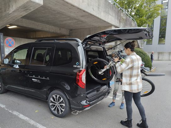 Die VMOBIL Woche 2025 lädt ein, Carsharing und nachhaltige Mobilität selbst auszuprobieren. Die VMOBIL Woche 2025 lädt ein, Carsharing und nachhaltige Mobilität selbst auszuprobieren.