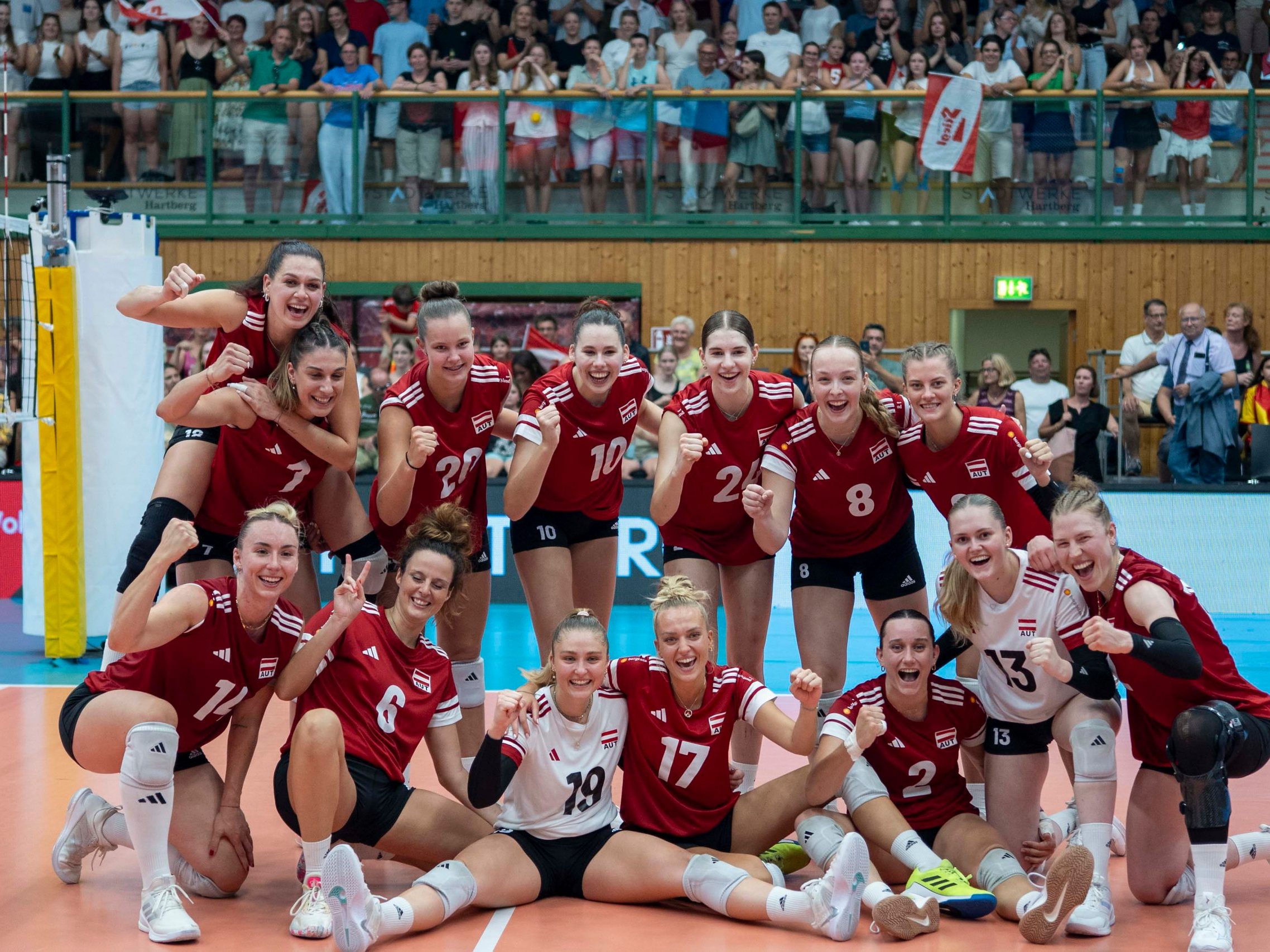 Österreichs Volleyball-Damen feiern die erstmalige sportliche Qualifikation für eine Europameisterschaft.