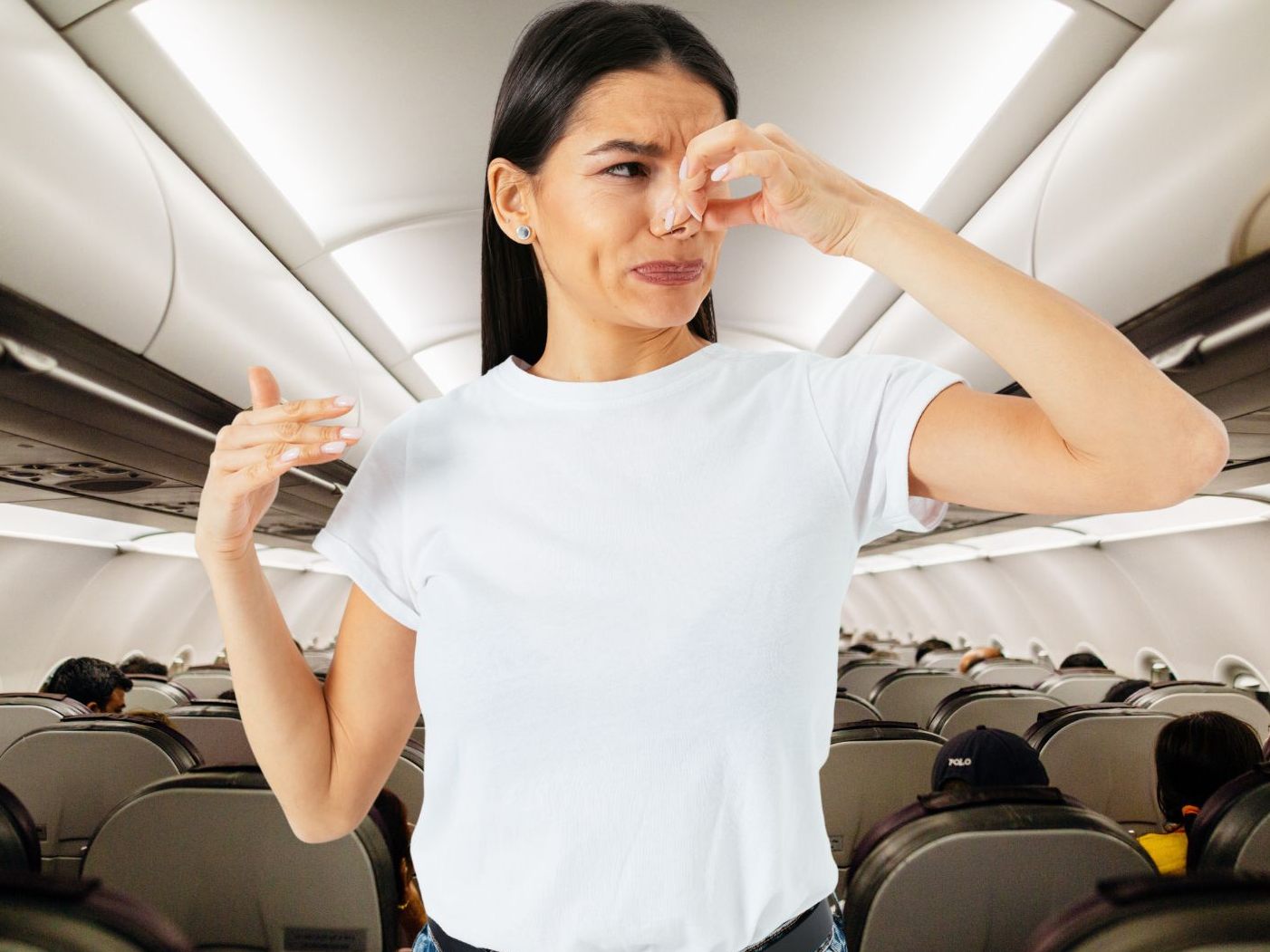 Kaum hat der Flieger eine gewisse Flughöhe erreicht, drückt es zunehmend in den Gedärmen.