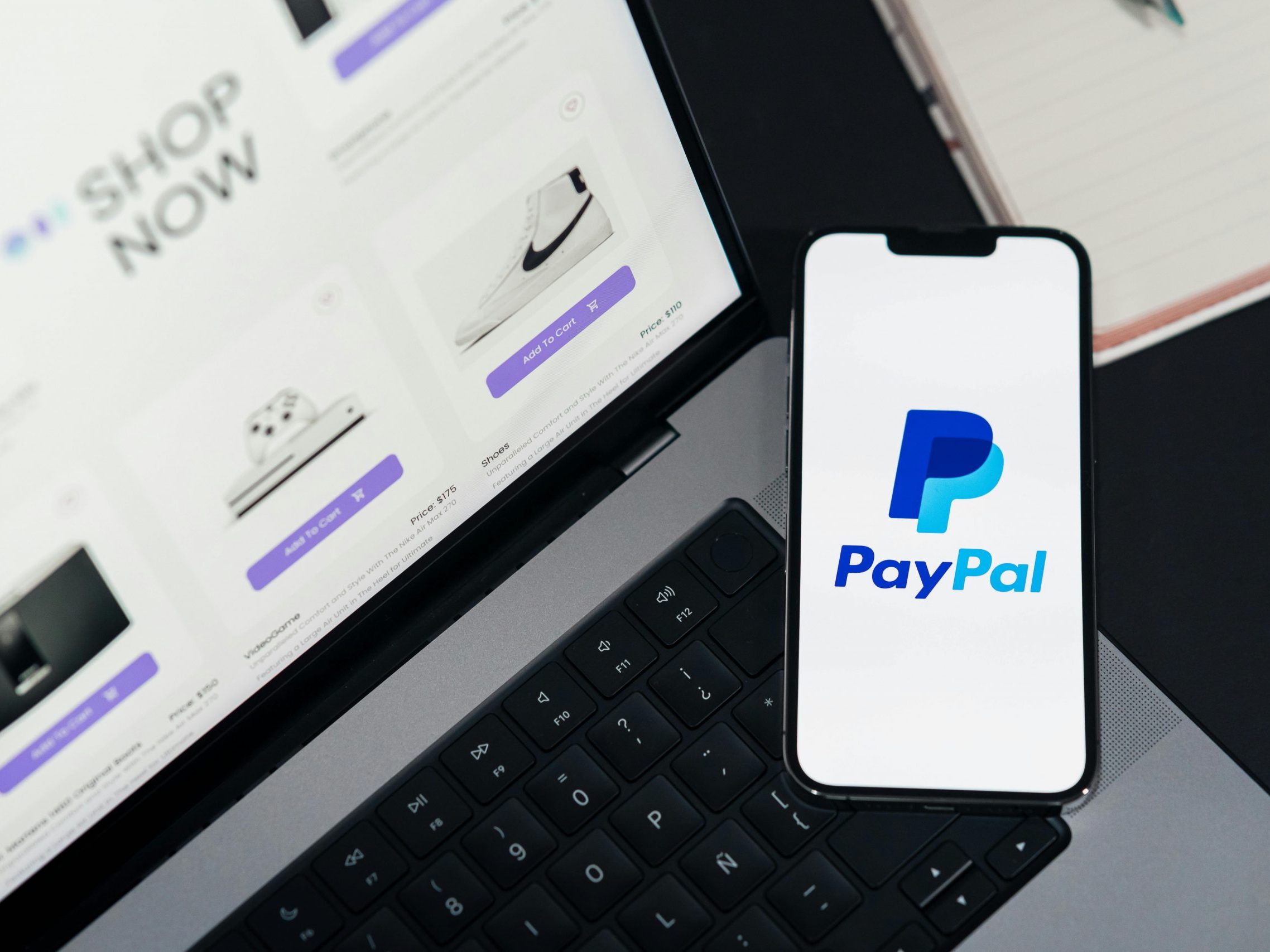 Ein Hacker bietet fast 16 Millionen PayPal-Zugangsdaten im Darknet an. IT-Experten raten zur Passwort-Änderung und Vorsicht bei Phishing. Ein Hacker bietet fast 16 Millionen PayPal-Zugangsdaten im Darknet an. IT-Experten raten zur Passwort-Änderung und Vorsicht bei Phishing.