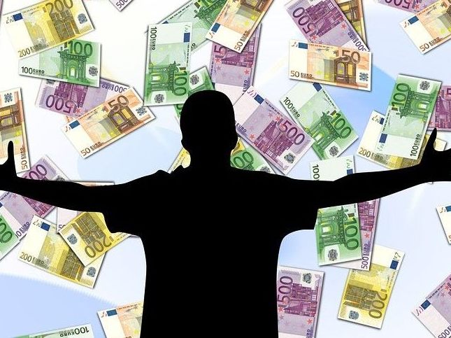 Ein Glückspilz aus Oberösterreich ist nun Multimillionär. Ein Glückspilz aus Oberösterreich ist nun Multimillionär.