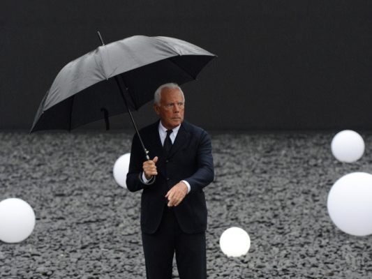 Offene Fragen nach dem Tod von Armani bezüglich seines Imperiums