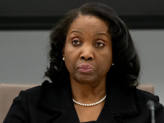US-Präsident Trump will Lisa Cook entlassen