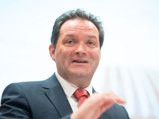 Landwirtschaftsminister Totschnig sieht "immer volatilere Agrarmärkte"