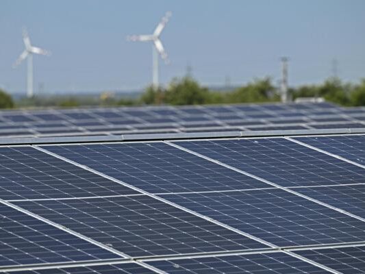 Tirols Landesregierung setzt auf Photovoltaik-Ausbau statt Windkraft