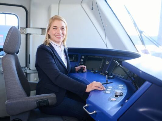 Palla ist Chefin von DB Regio und war auch bei den ÖBB
