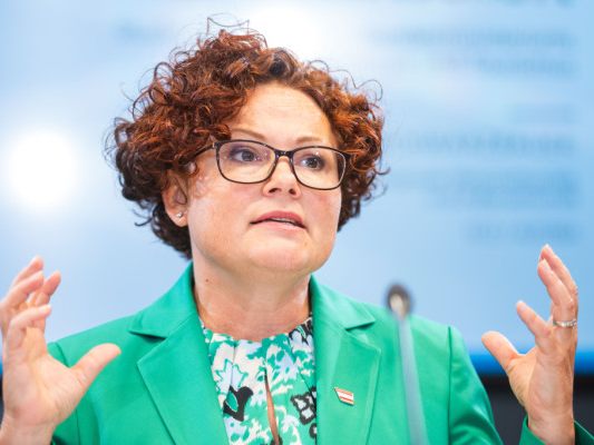 Fondsvolumen von 300 bis 500 Mio. Euro angedacht Fondsvolumen von 300 bis 500 Mio. Euro angedacht