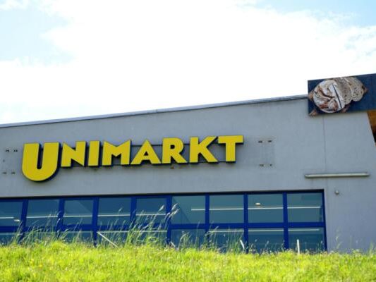 Alle Unimarkt-Standorte stehen zum Verkauf. Alle Unimarkt-Standorte stehen zum Verkauf.