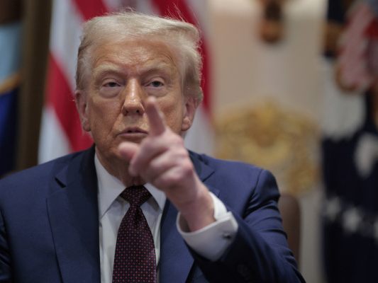 Trump will Nachweise für Erfolg von Covid-Mitteln