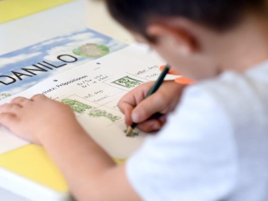 Deutschförderklasse-Schüler müssen oft ein Jahr wiederholen