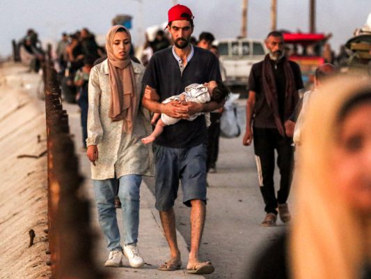 Die Massenflucht aus Gaza Stadt geht weiter Die Massenflucht aus Gaza Stadt geht weiter