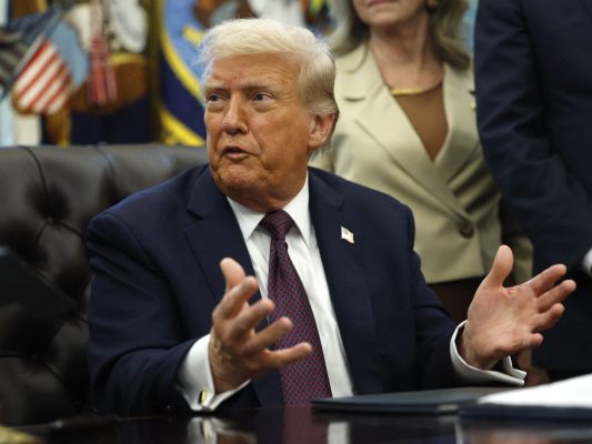 Trump sieht "Sprachrohr der radikalen linken Demokratischen Partei" Trump sieht "Sprachrohr der radikalen linken Demokratischen Partei"