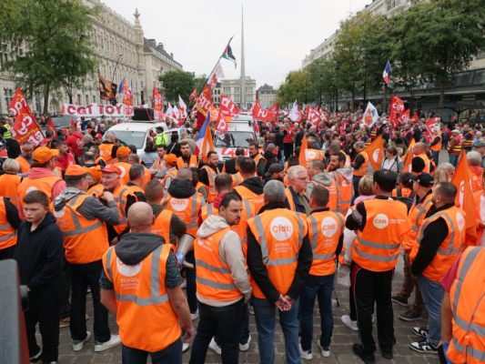 Demonstrationen gegen Sparbudget der französischen Regierung Demonstrationen gegen Sparbudget der französischen Regierung