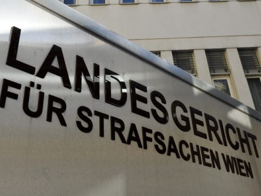 Für Kameraleute und Fotografen gab es am Freitag keinen Zutritt Für Kameraleute und Fotografen gab es am Freitag keinen Zutritt