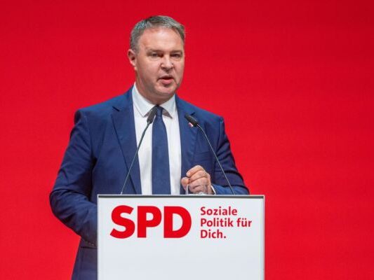 Babler auf dem Landesparteitag der bayerischen SPD