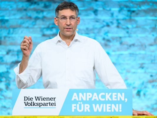 Figl tritt in die Fußstapfen von Karl Mahrer Figl tritt in die Fußstapfen von Karl Mahrer
