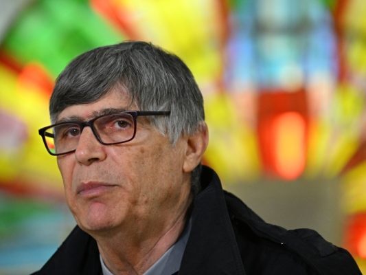 Patriciello gilt der Mafia seit langem als Dorn im Auge Patriciello gilt der Mafia seit langem als Dorn im Auge
