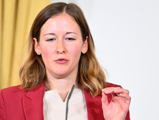 Plakolm mit neuen Regeln für Ukrainer Plakolm mit neuen Regeln für Ukrainer