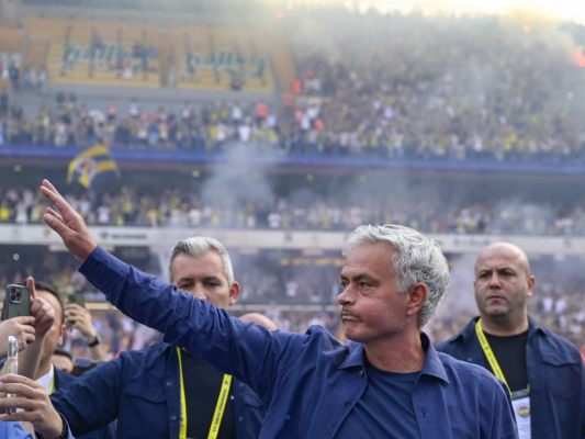 Mourinho arbeitete zuletzt für Fenerbahce in der Türkei