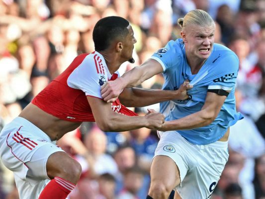 Einmal konnte Haaland der Arsenal-Abwehr enteilen Einmal konnte Haaland der Arsenal-Abwehr enteilen