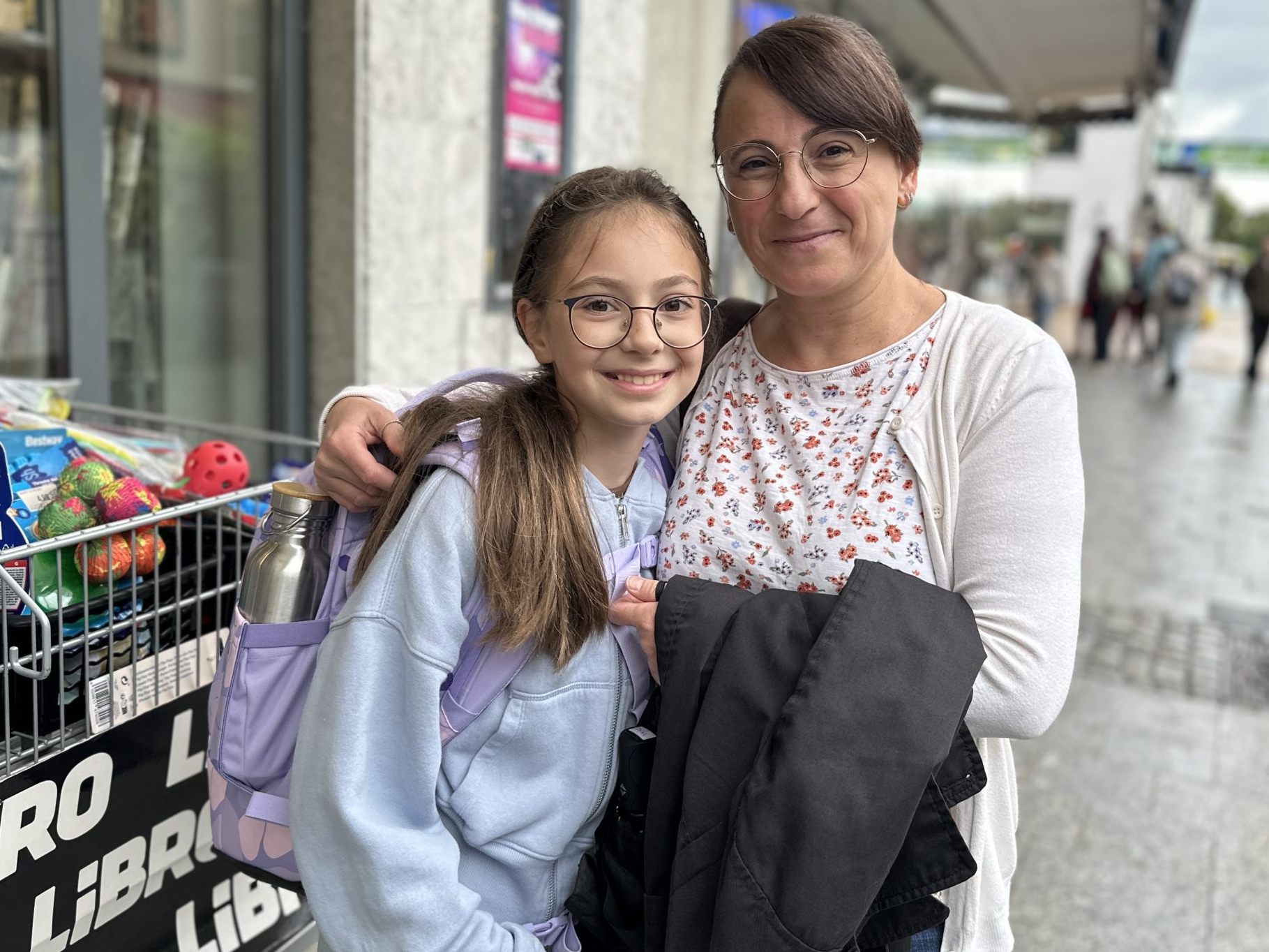 Wie organsieren Eltern wie Sennur Senel den Schulbeginn? Wie organsieren Eltern wie Sennur Senel den Schulbeginn?