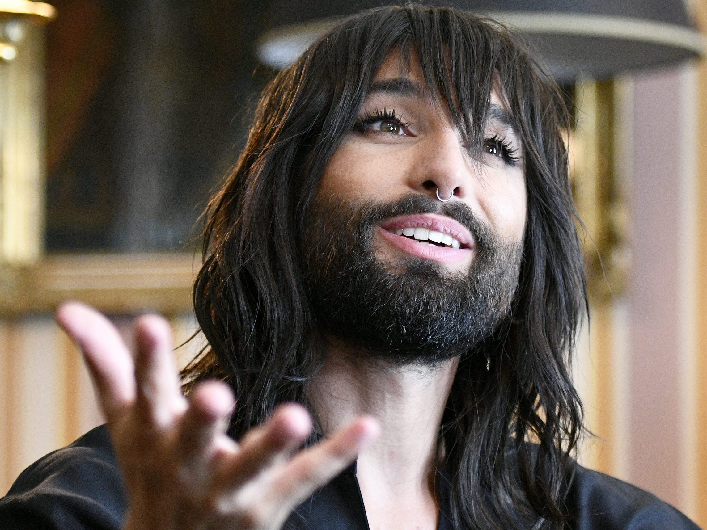 Frau Thomas statt Conchita Wurst Frau Thomas statt Conchita Wurst