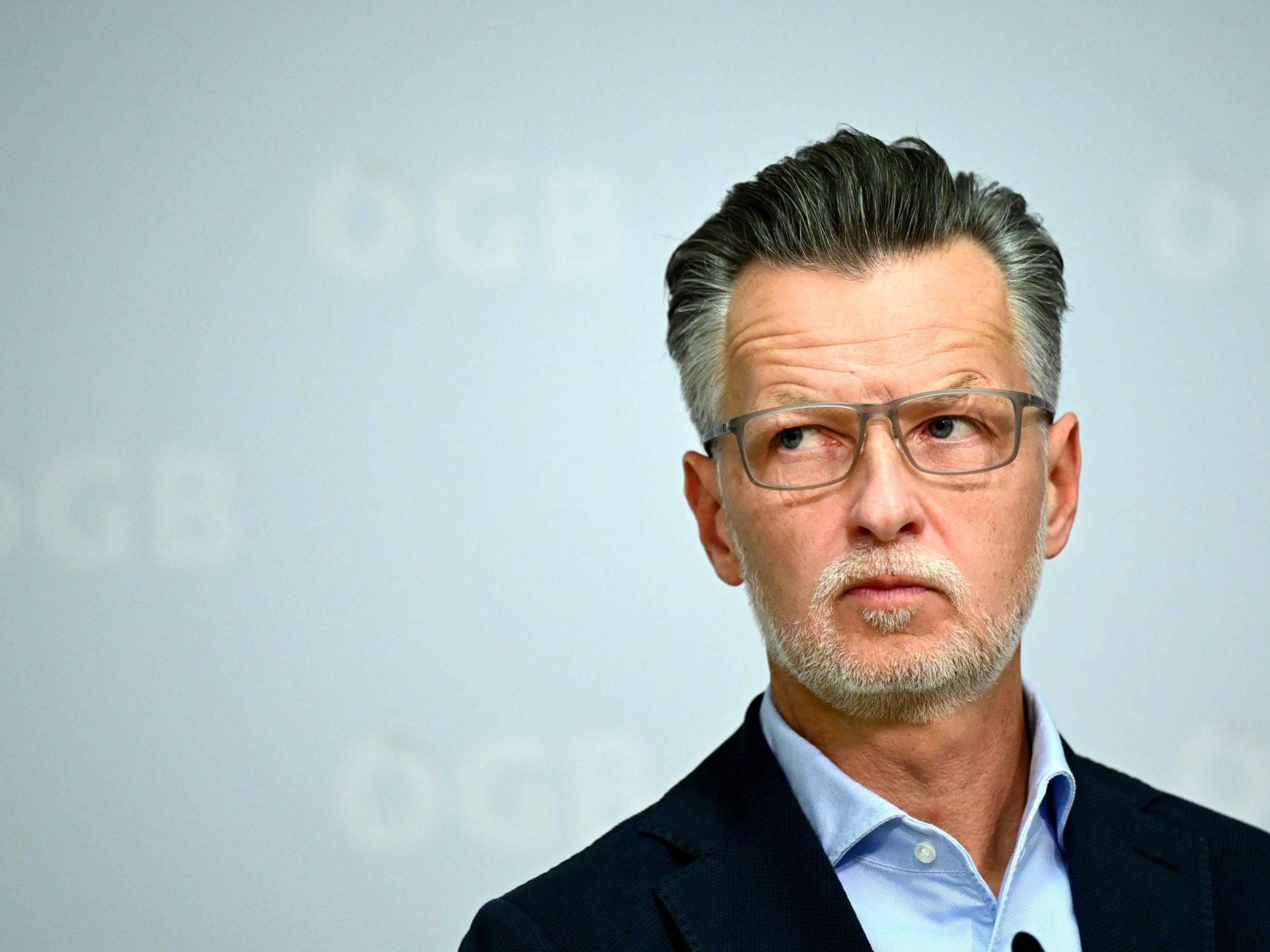 Roman Hebenstreit. Roman Hebenstreit.