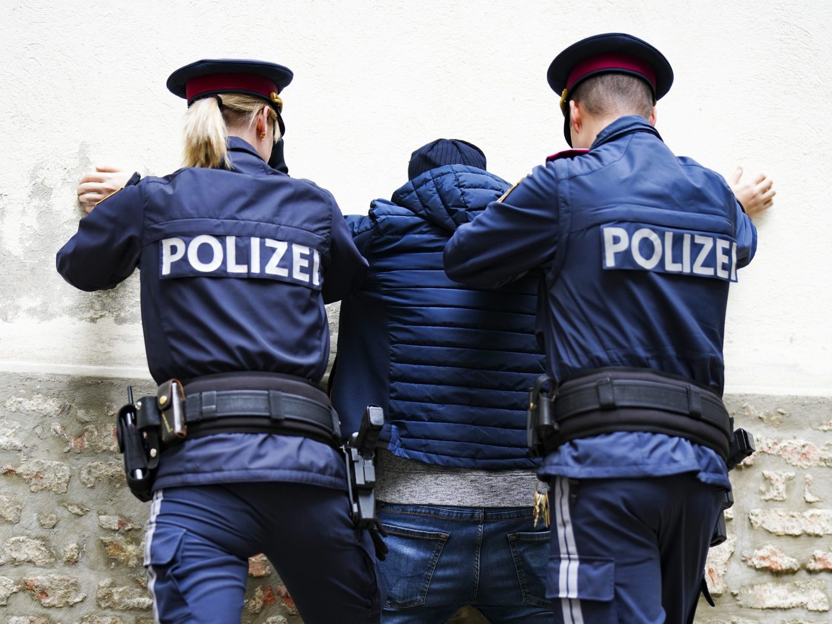 Der aggressive 18-Jährige wurde festgenommen.