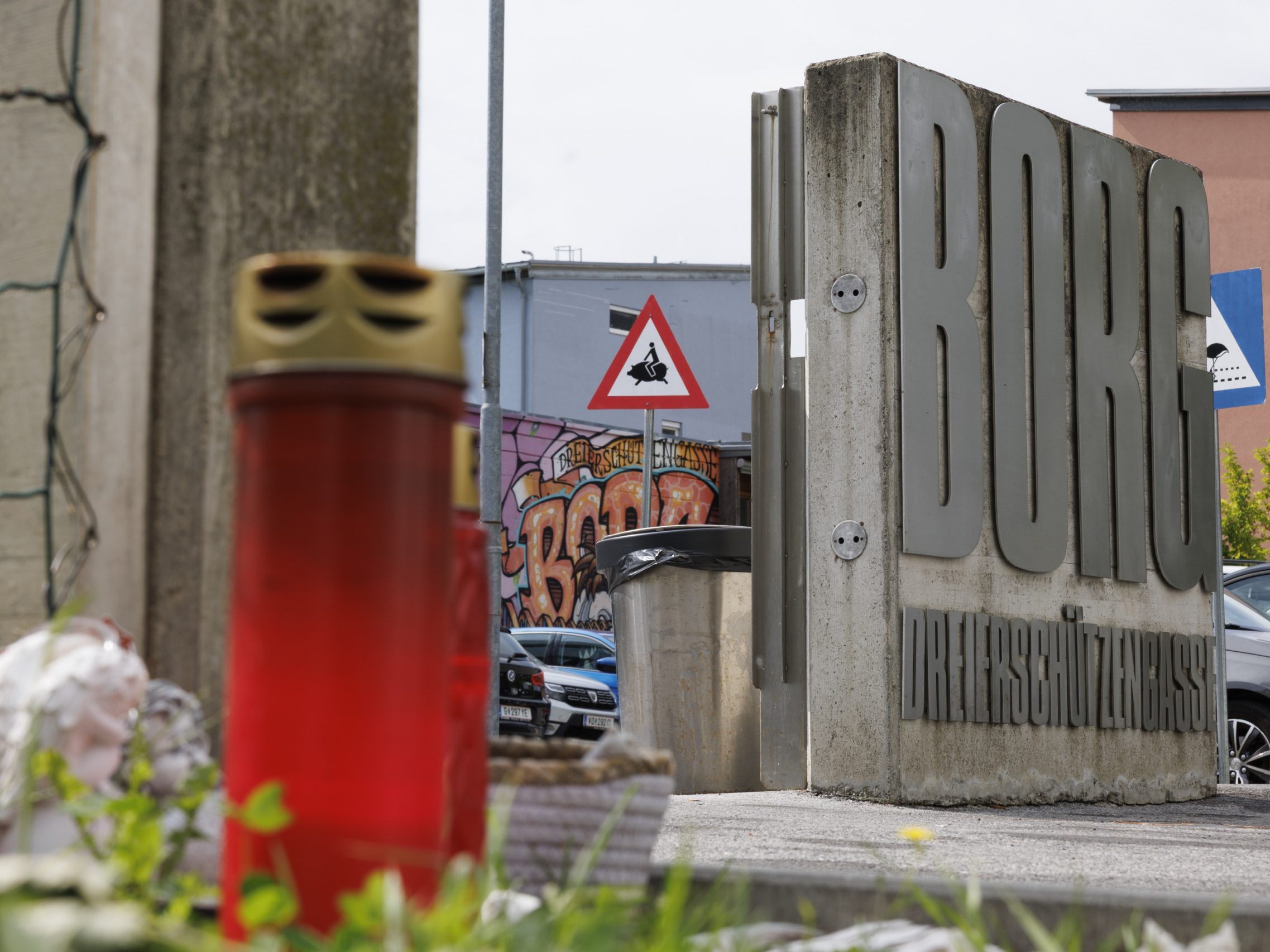 Auch am BORG Dreierschützengasse fing heute wieder der reguläre Unterricht an.