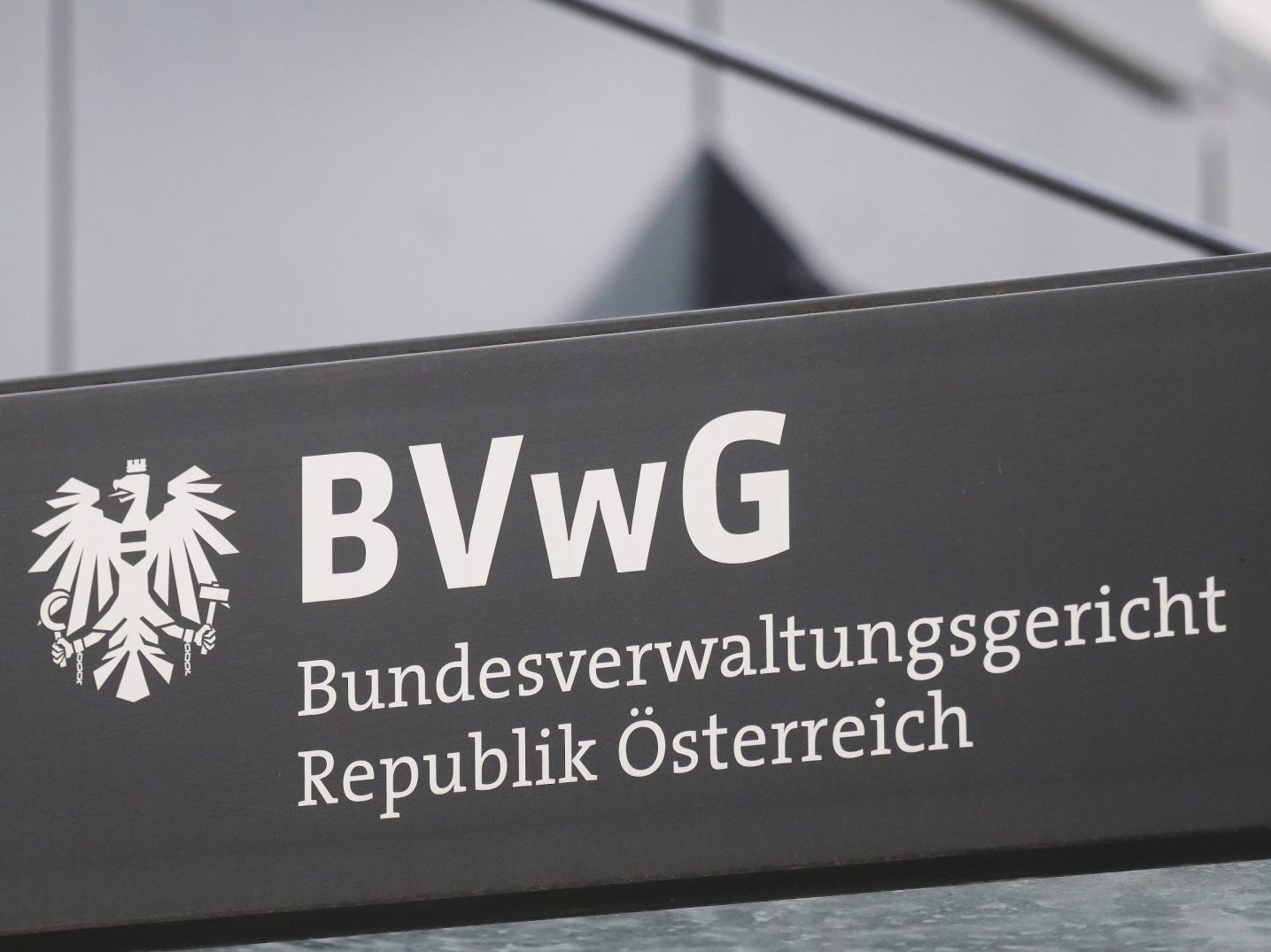 Das Bundesverwaltungsgericht bestätigt: Keine weitere Asamer-Rodung bei Ohlsdorf. Das Bundesverwaltungsgericht bestätigt: Keine weitere Asamer-Rodung bei Ohlsdorf.