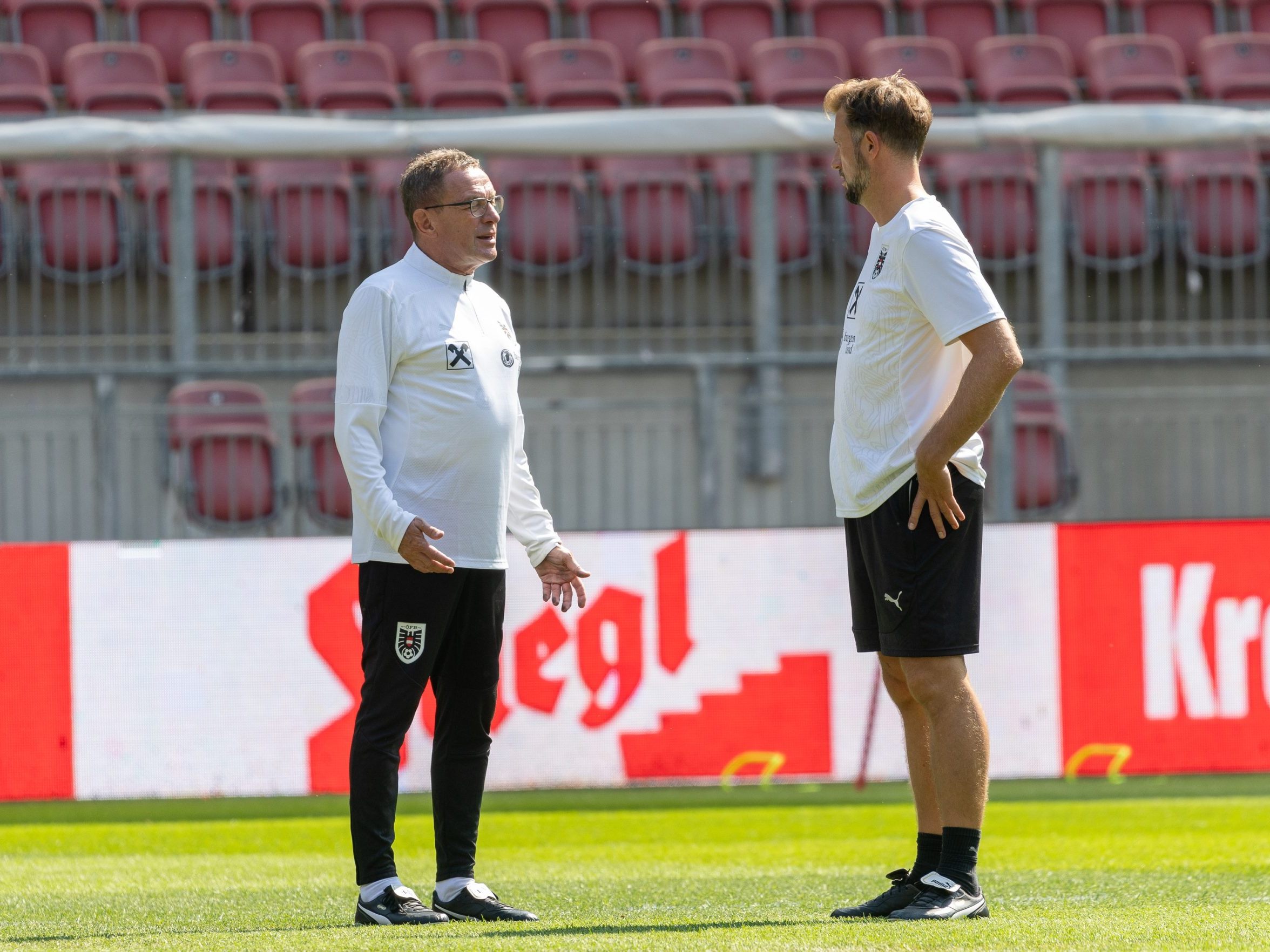 "Mein aktueller Wissensstand ist, dass alles gut verlaufen ist und er auf einem sehr guten Weg ist", so Kornetka im Hinblick auf Rangnick.