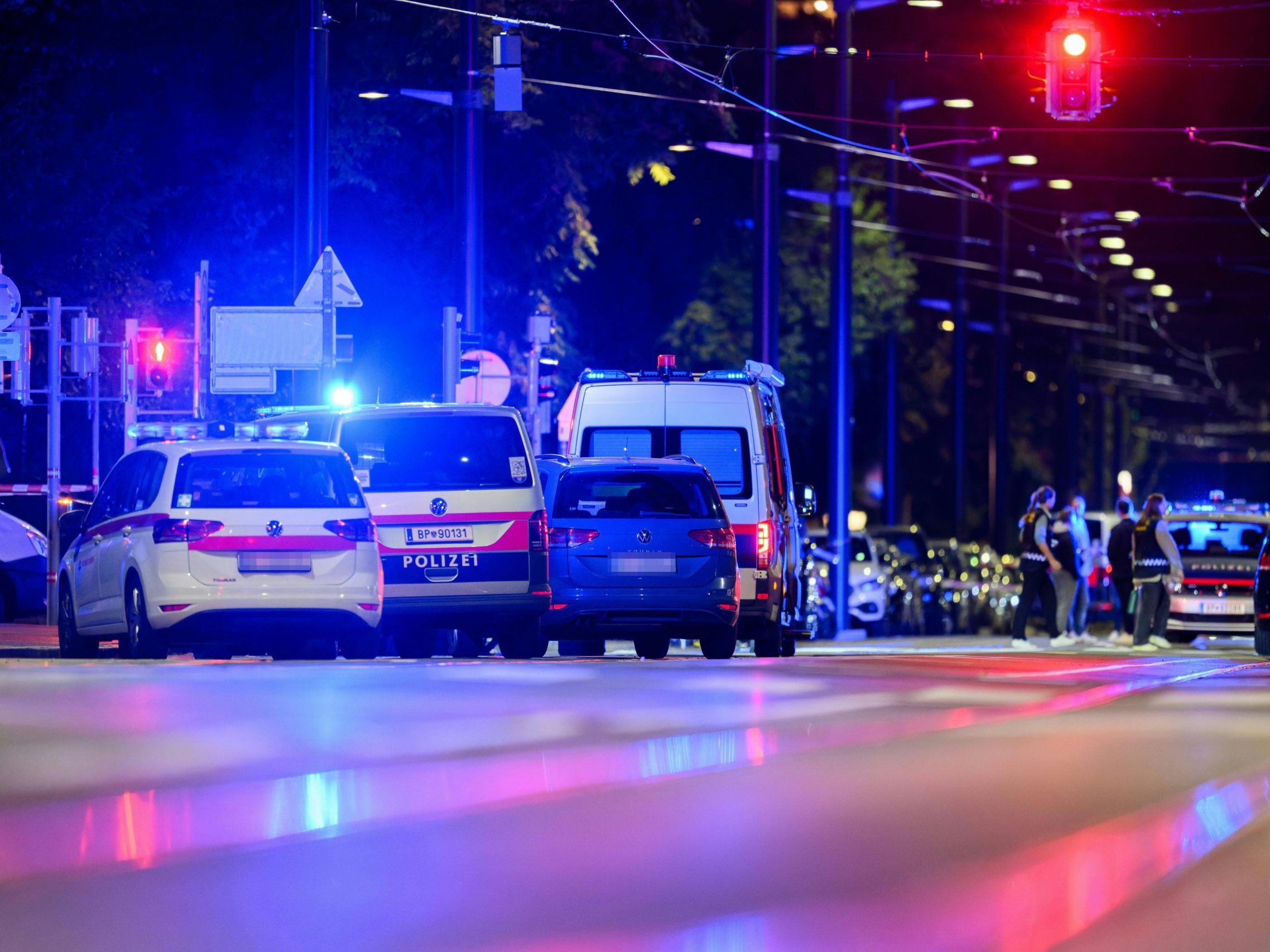Bei den Schüssen in Wien-Leopoldstadt wurden eine 44-jährige Frau und ihre 24-jährige Tochter tödlich verletzt.