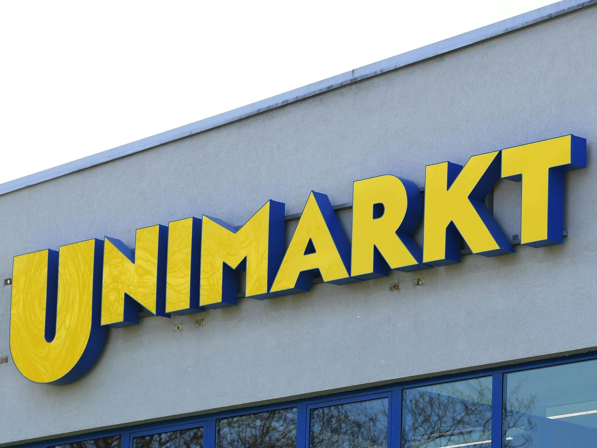 Unimarkt sperrt zu. Unimarkt sperrt zu.