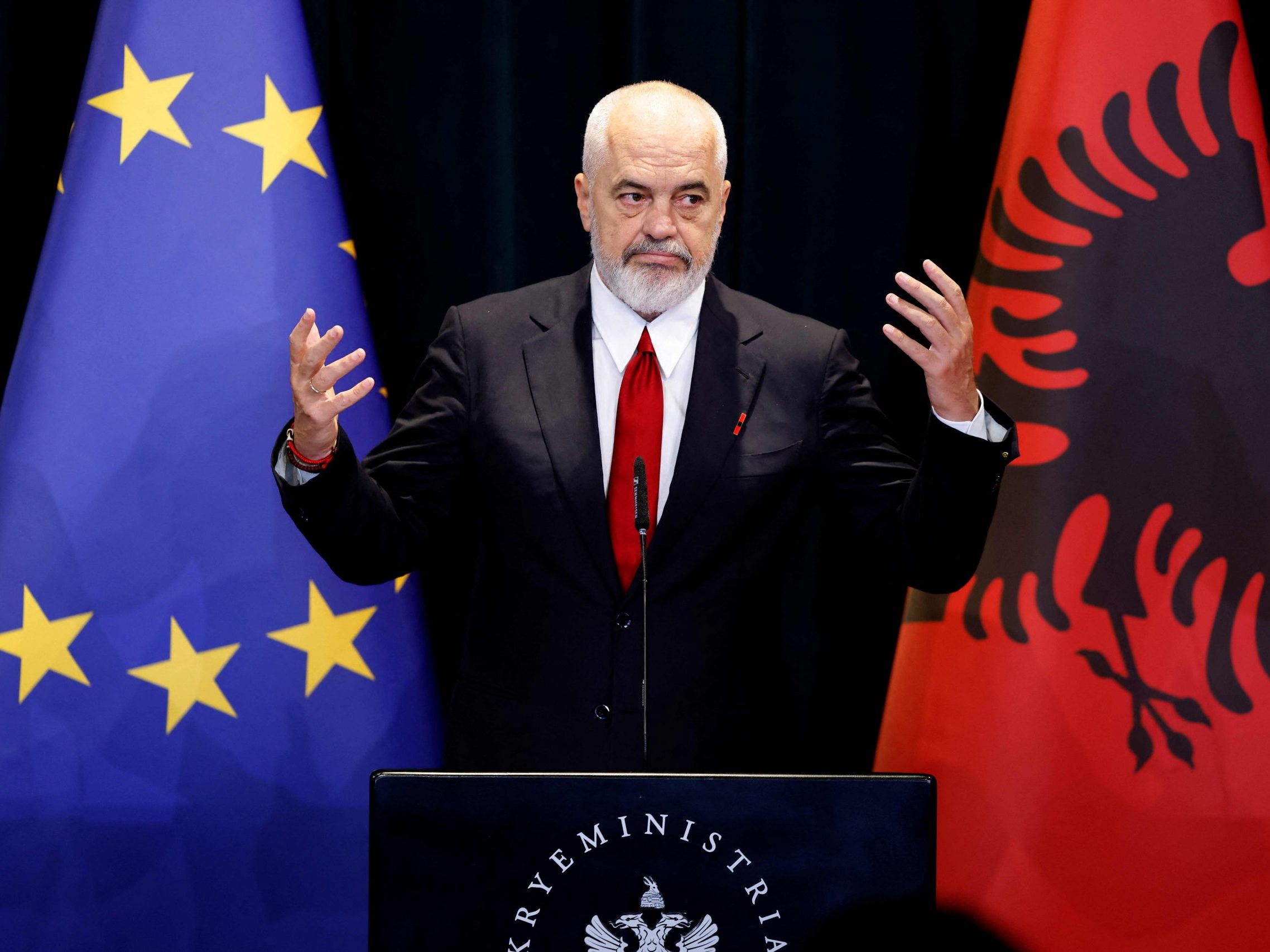 Erste künstliche Intelligenz übernimmt Ministeramt in der Regierung Rama. Erste künstliche Intelligenz übernimmt Ministeramt in der Regierung Rama.