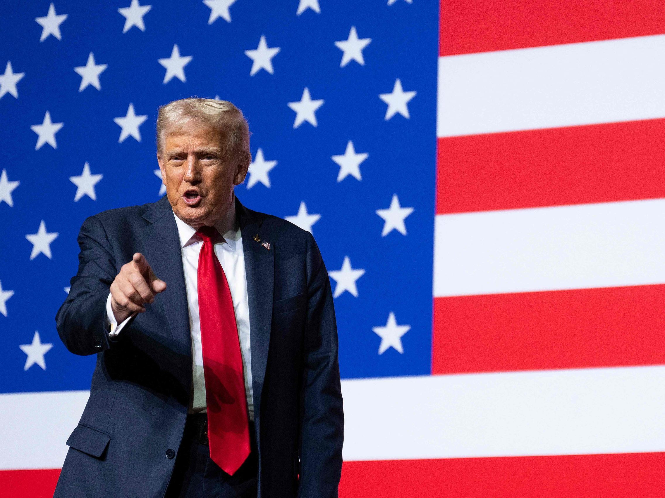 US-Präsident Trump spricht von einem "Krieg von innen". US-Präsident Trump spricht von einem "Krieg von innen".