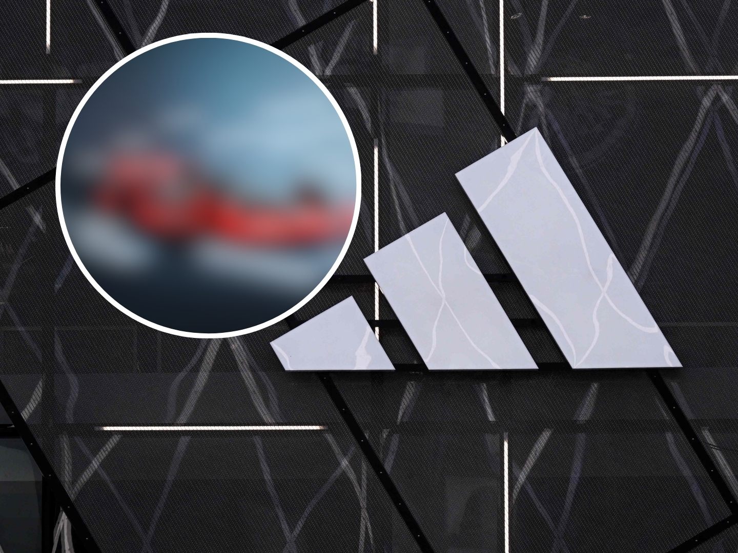 Adidas kündigt neuen millionenschweren Ausrüstungsdeal an. Adidas kündigt neuen millionenschweren Ausrüstungsdeal an.