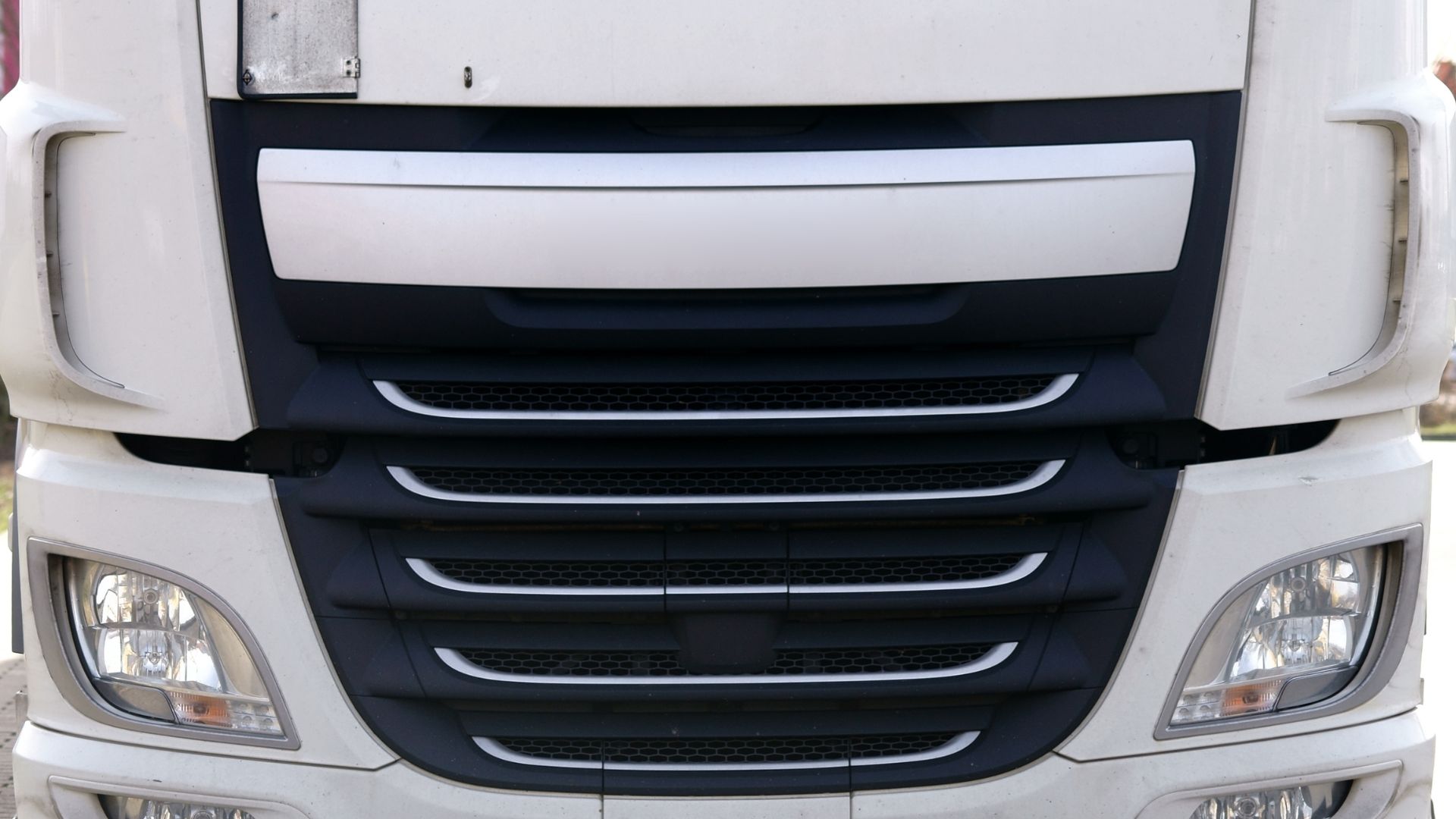 Na Dunaju tovornjak povozil 74-letno peško, ki je umrla na kraju nesreče