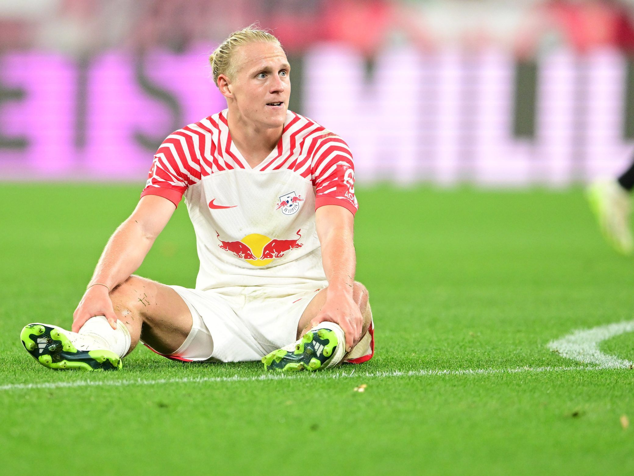 Xaver Schlager im Spiel zwischen RB Leipzig und dem FC Bayern München am 30. September 2023 in der deutschen Bundesliga. Xaver Schlager im Spiel zwischen RB Leipzig und dem FC Bayern München am 30. September 2023 in der deutschen Bundesliga.