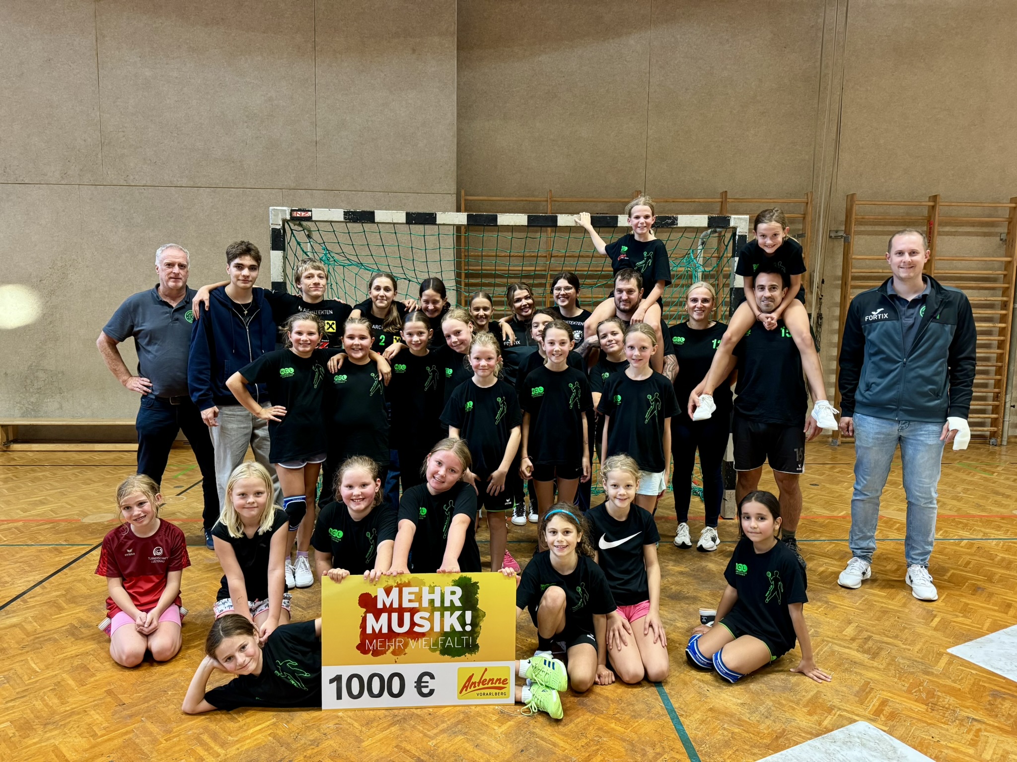 Handballclub Lustenau otrzymał 1000 euro w akcji "Scheine für Vereine"