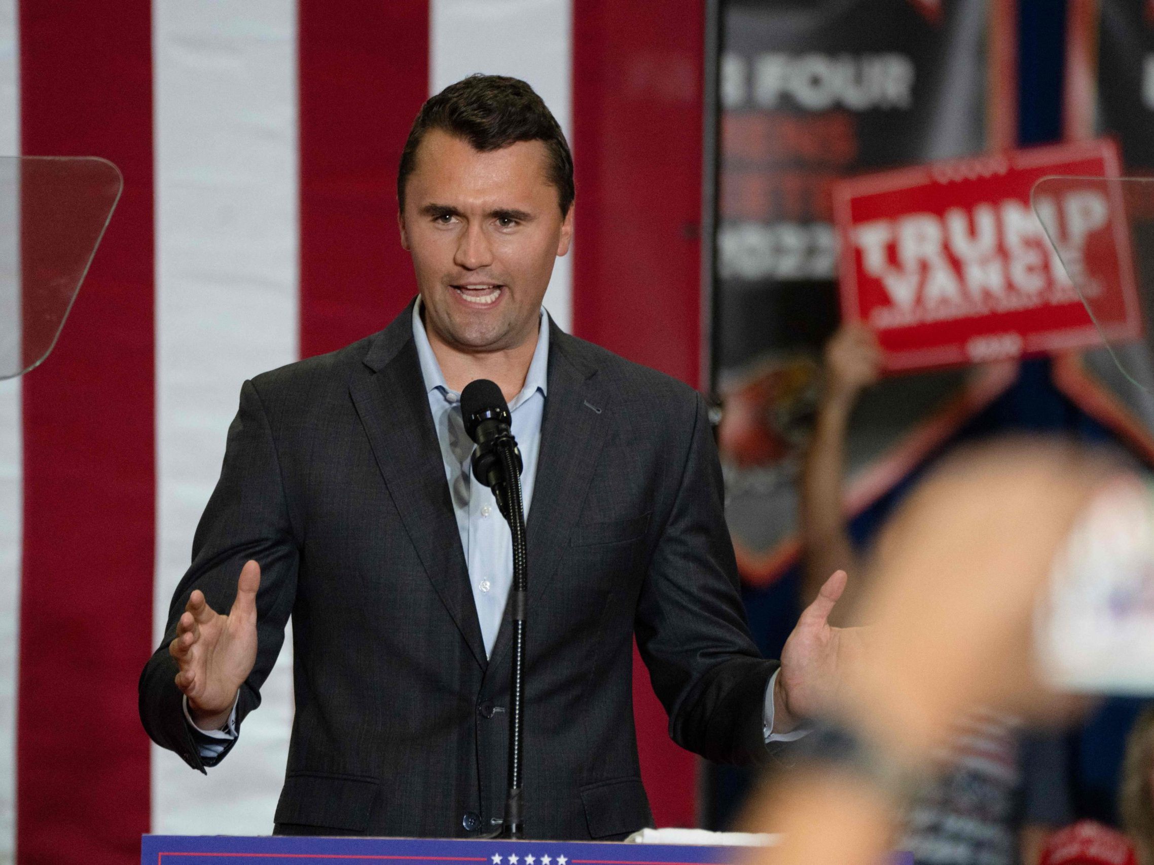 Der ultrarechte Aktivist Charlie Kirk (Bild), starb am vergangenen Mittwoch nach einem Schuss-Attentat auf ihn. Der ultrarechte Aktivist Charlie Kirk (Bild), starb am vergangenen Mittwoch nach einem Schuss-Attentat auf ihn.