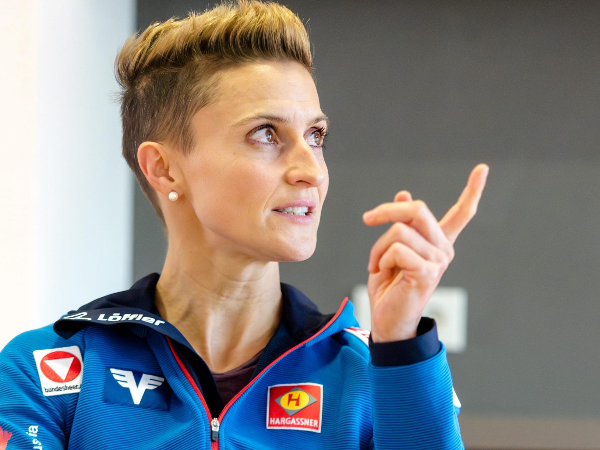 Pinkelnig bei Sommer-GP auf Olympia-Schanze gestürzt. Pinkelnig bei Sommer-GP auf Olympia-Schanze gestürzt.