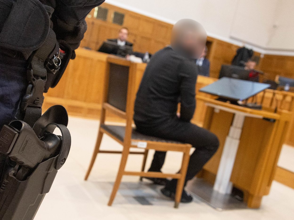 Der Angeklagte beim Prozess am Landesgericht Feldkirch.
